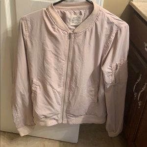 Lightweight style jacket.